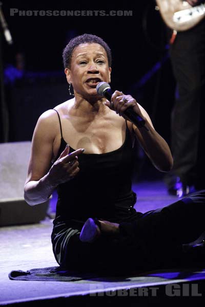 BETTYE LAVETTE - 2006-05-12 - PARIS - La Cigale - 